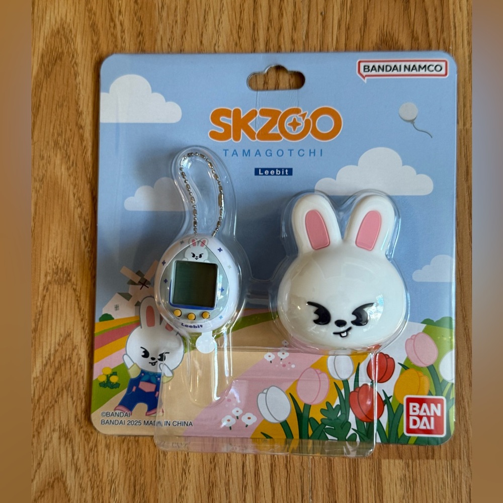 Bandai Namco SKZOO Leebit Tamagotchi